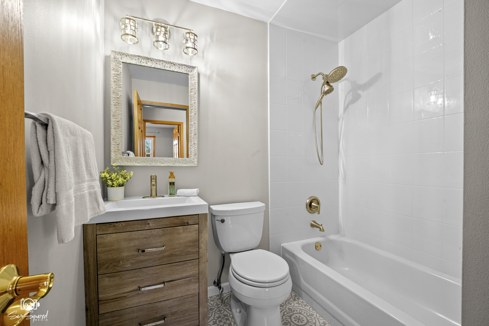 1416 Lucerne Drive, Crystal Lake, IL 60014