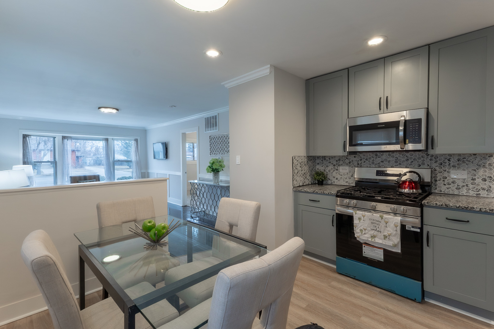 16412 Wood Street, Markham, IL 60428