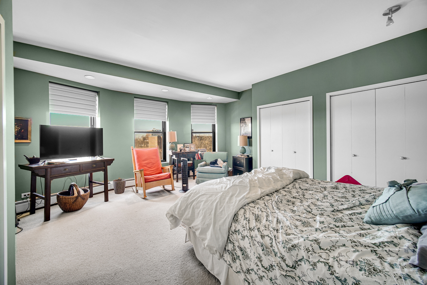 2100 N Lincoln Park West #7FN, Chicago, IL 60614