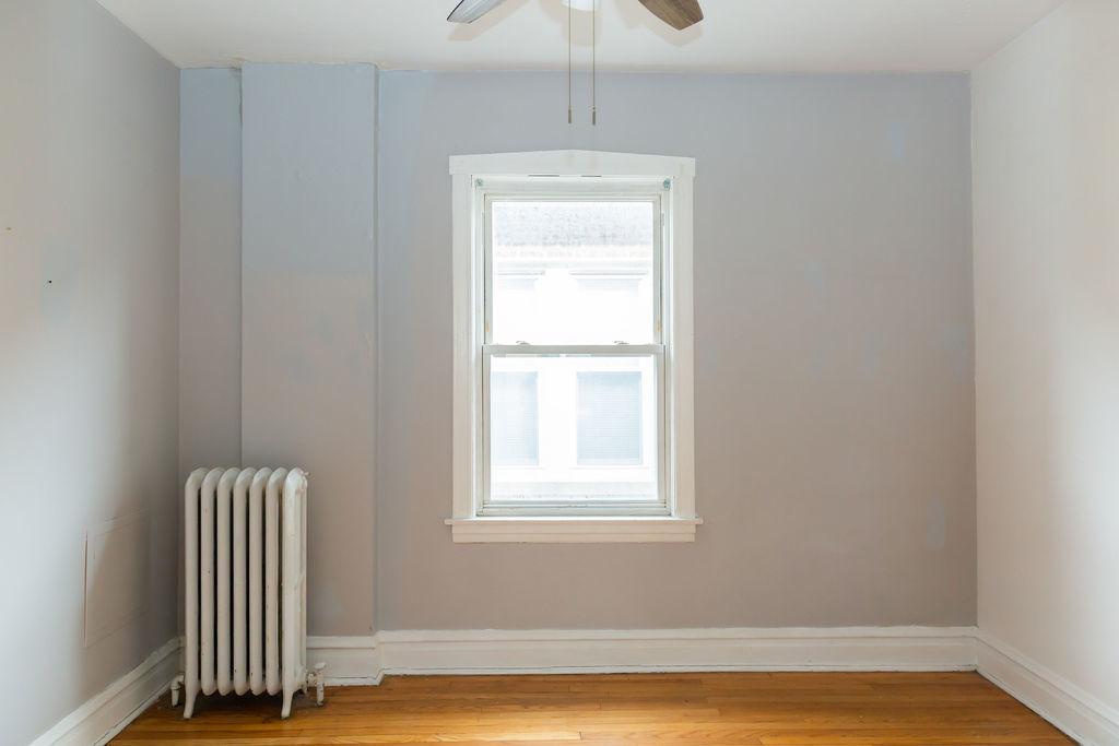 5752 S Whipple Street, Chicago, IL 60629