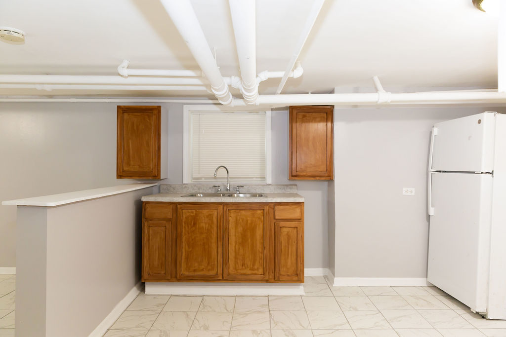 5752 S Whipple Street, Chicago, IL 60629