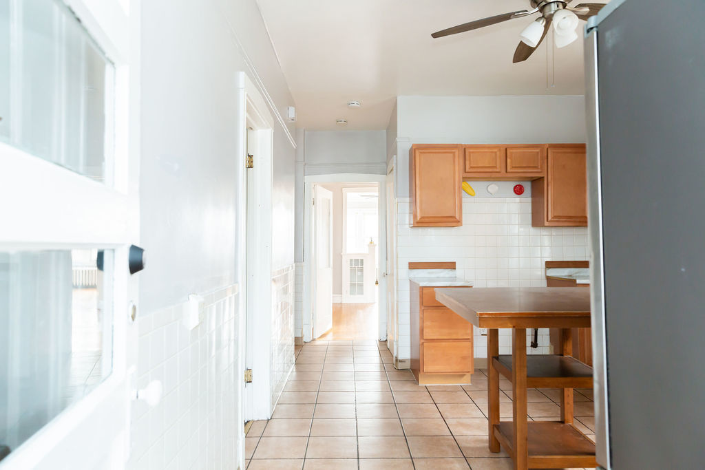 5752 S Whipple Street, Chicago, IL 60629