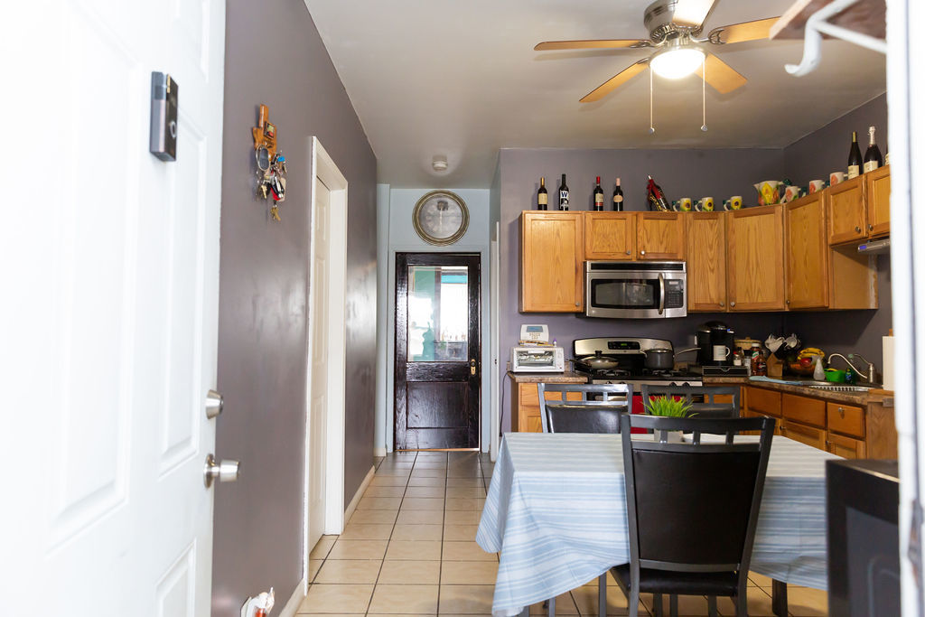 5752 S Whipple Street, Chicago, IL 60629