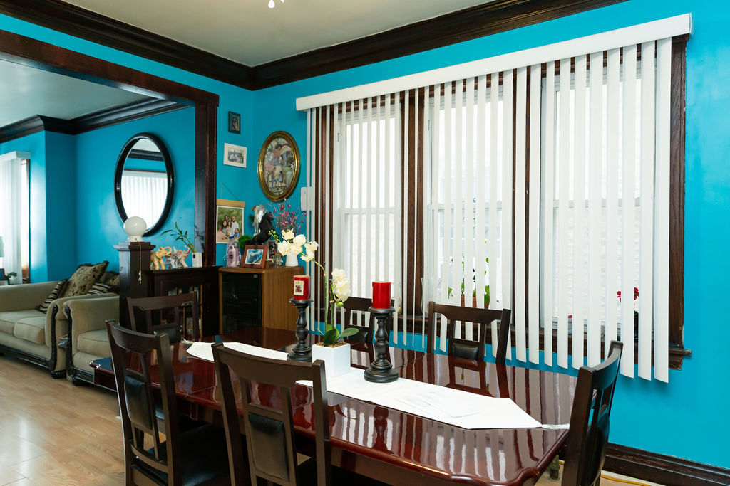 5752 S Whipple Street, Chicago, IL 60629