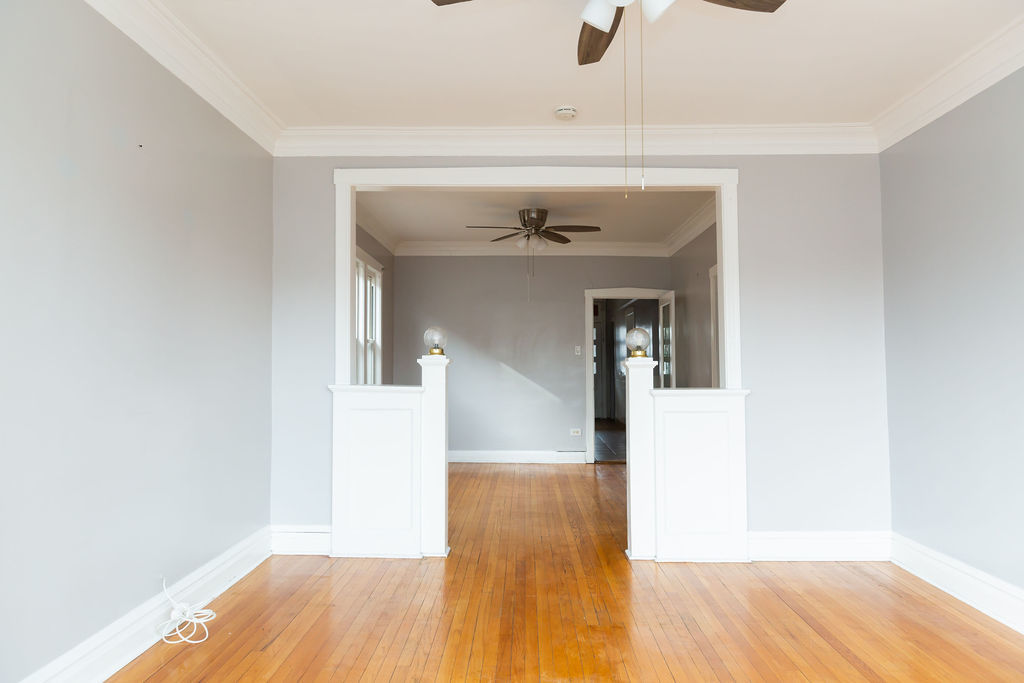 5752 S Whipple Street, Chicago, IL 60629