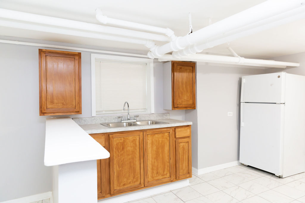 5752 S Whipple Street, Chicago, IL 60629