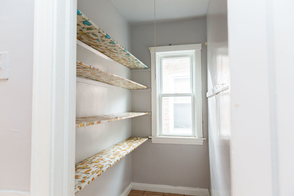 5752 S Whipple Street, Chicago, IL 60629