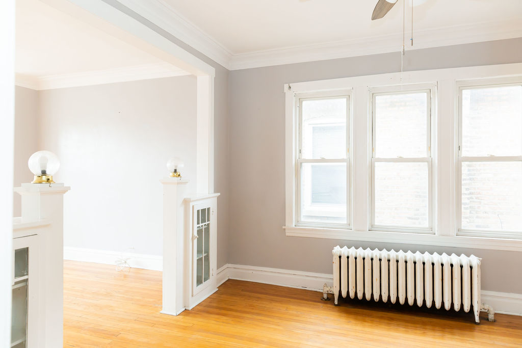 5752 S Whipple Street, Chicago, IL 60629