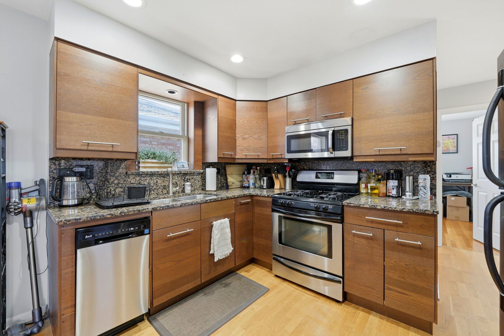 7519 W Fullerton Avenue #2S, Elmwood Park, IL 60707