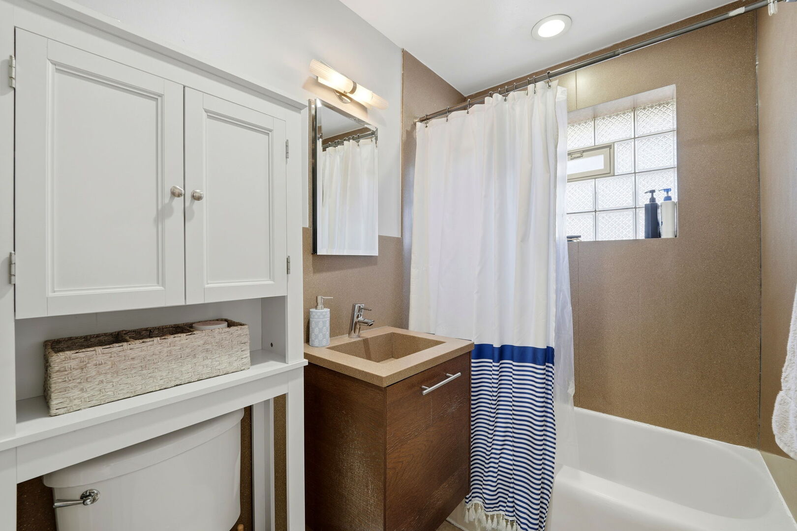 7519 W Fullerton Avenue #2S, Elmwood Park, IL 60707