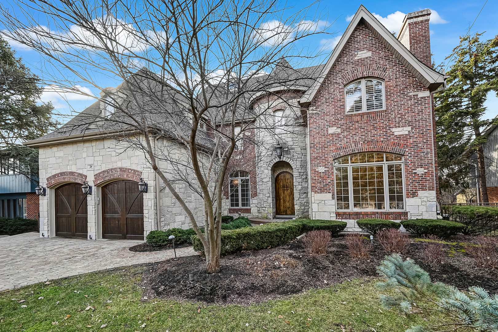 24 E 57th Street, Hinsdale, IL 60521