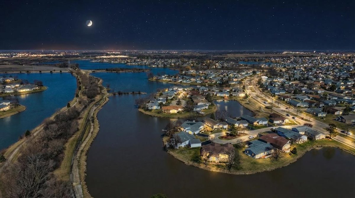 12 Surrey Court, Grayslake, IL 60030