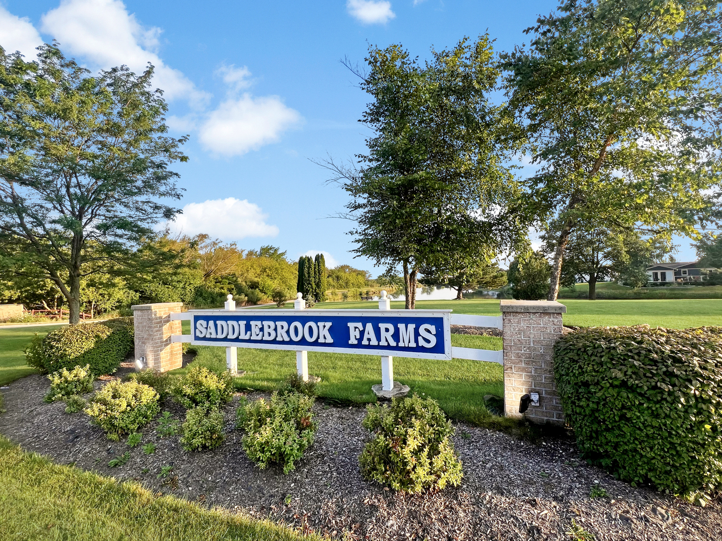 12 Surrey Court, Grayslake, IL 60030