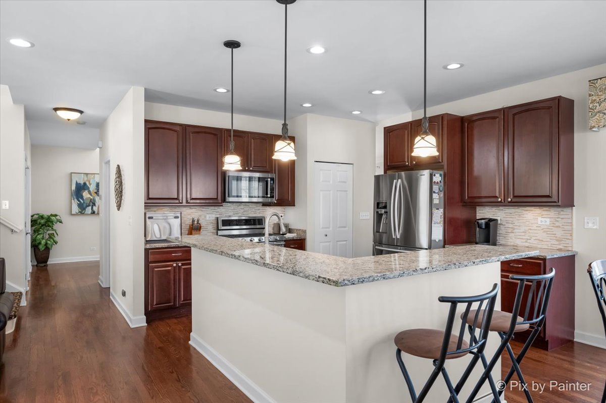 1124 Amelia Court, Indian Creek, IL 60061