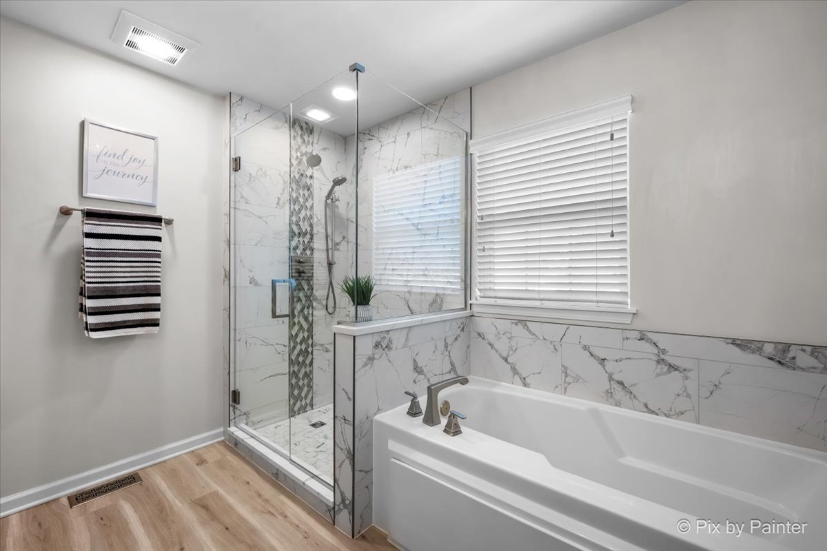 1124 Amelia Court, Indian Creek, IL 60061