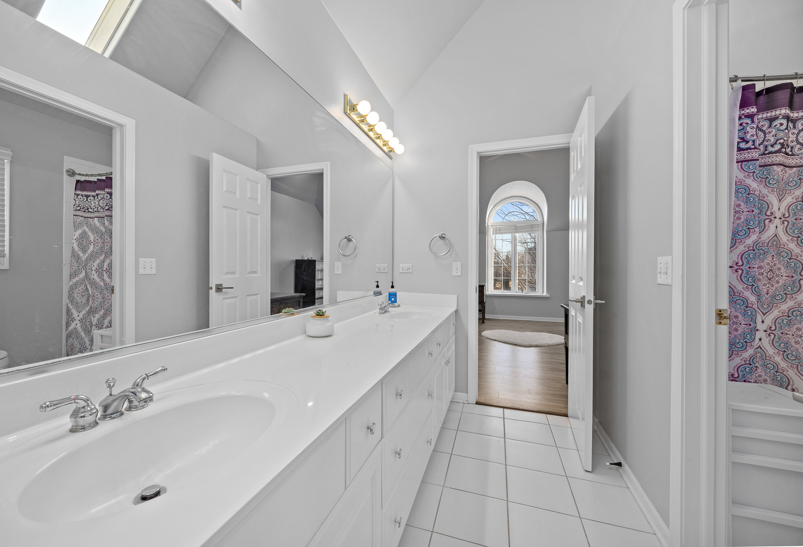 3915 Royal Portrush Drive, Naperville, IL 60564