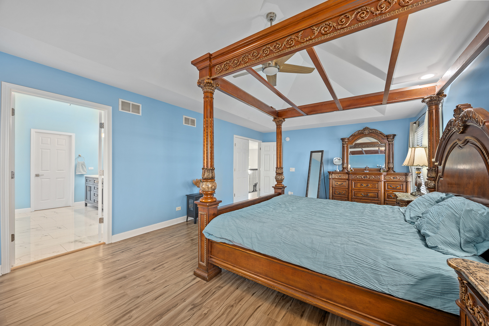 3915 Royal Portrush Drive, Naperville, IL 60564