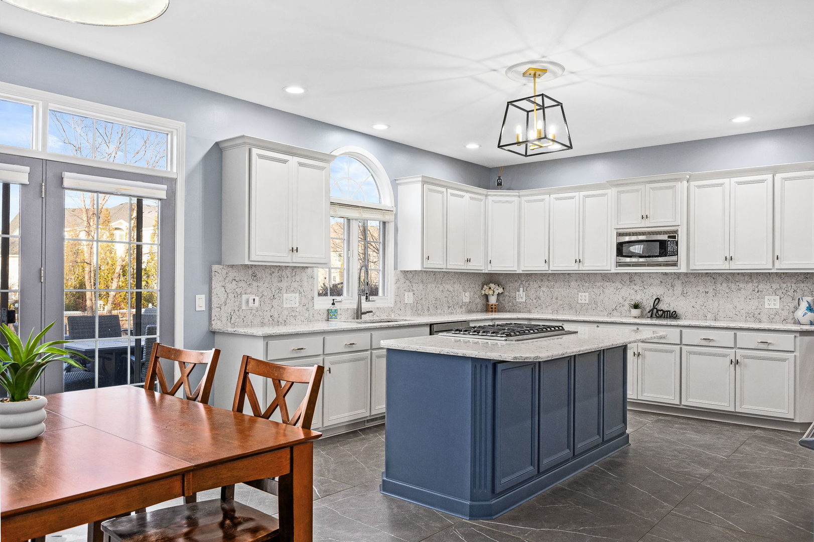 3915 Royal Portrush Drive, Naperville, IL 60564