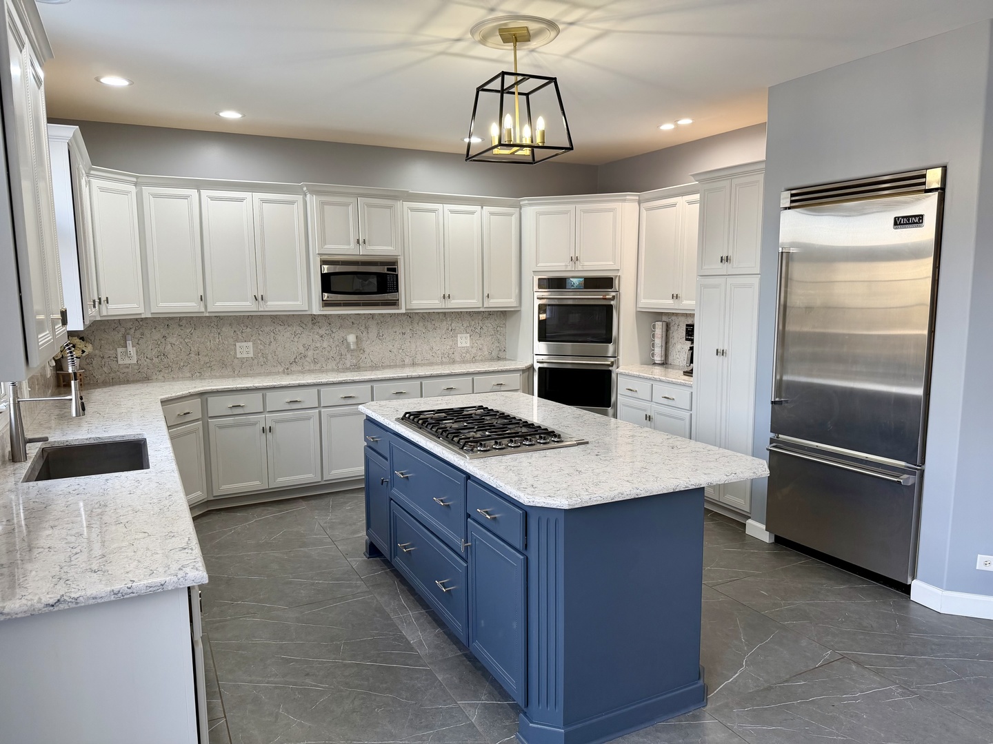 3915 Royal Portrush Drive, Naperville, IL 60564