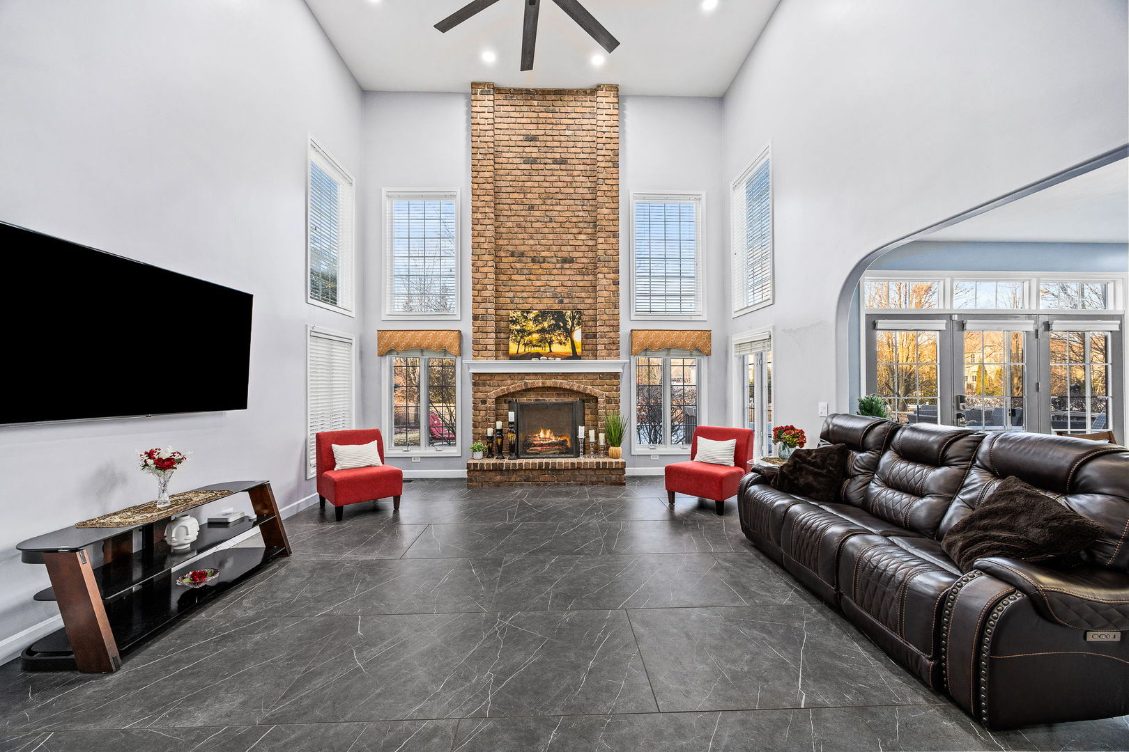 3915 Royal Portrush Drive, Naperville, IL 60564