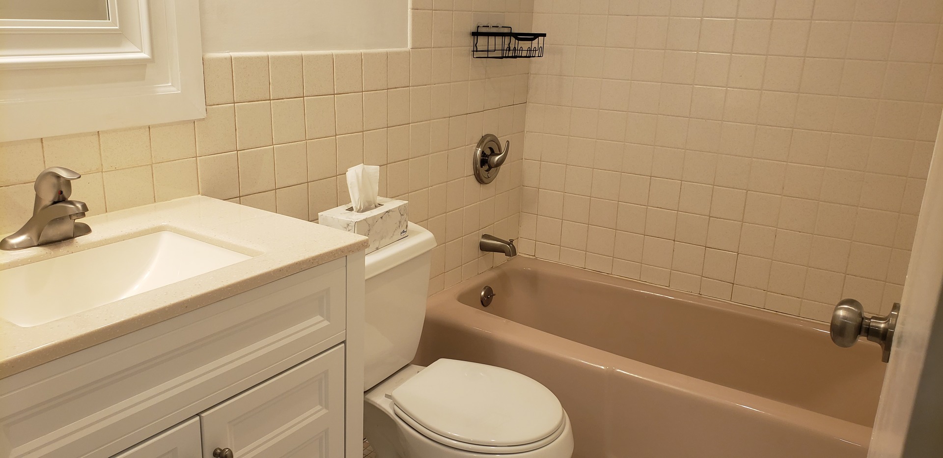 1198 Royal Glen Drive #121-C, Glen Ellyn, IL 60137