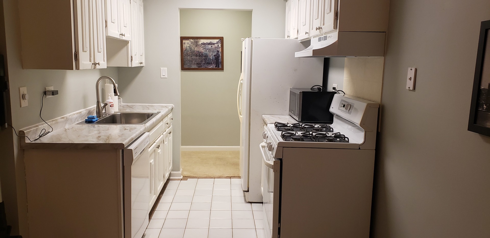 1198 Royal Glen Drive #121-C, Glen Ellyn, IL 60137