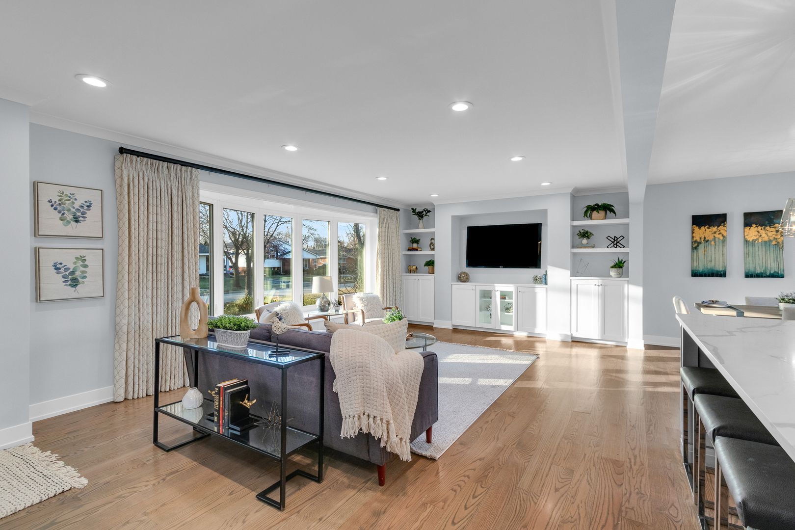 849 S Swain Avenue, Elmhurst, IL 60126