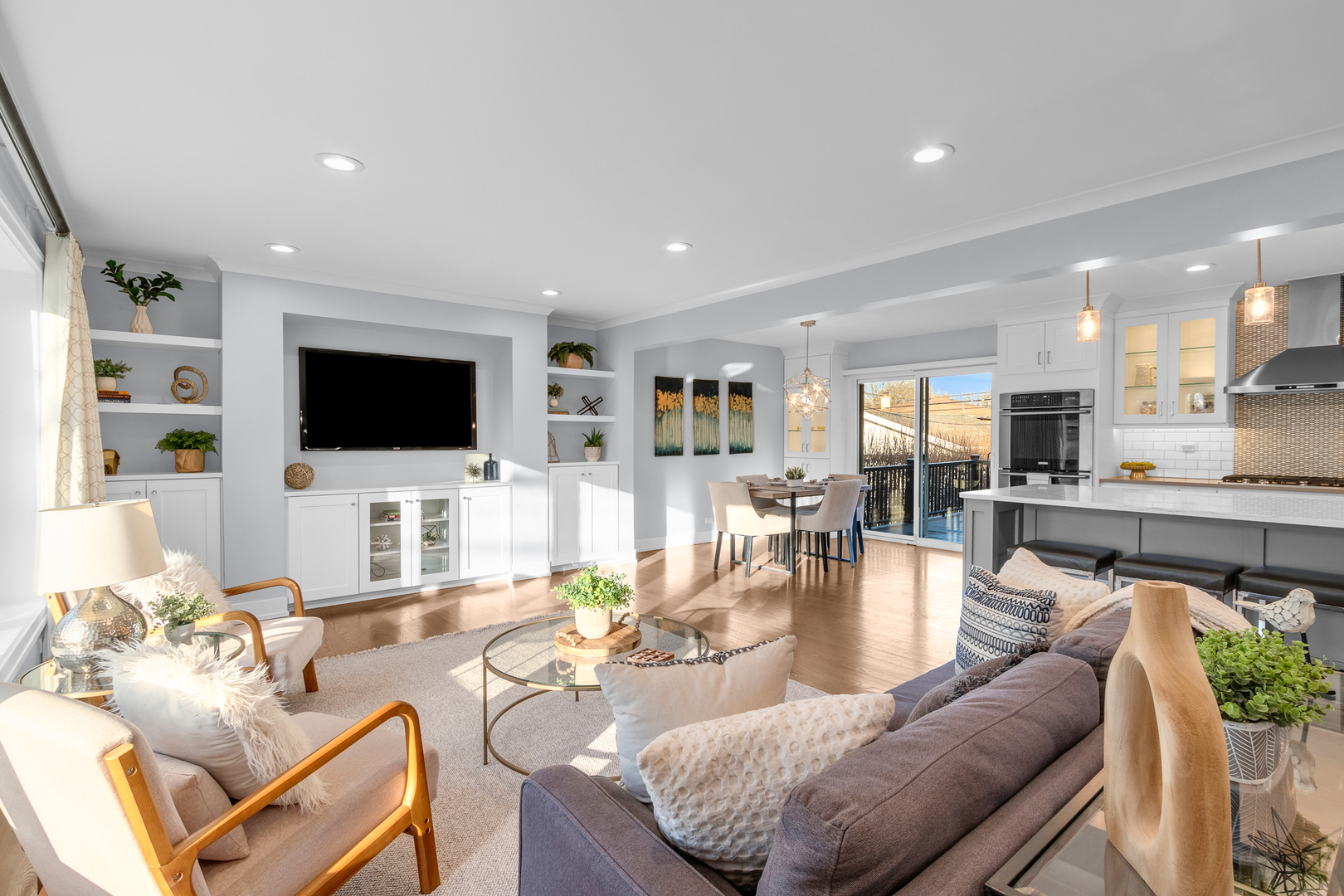 849 S Swain Avenue, Elmhurst, IL 60126