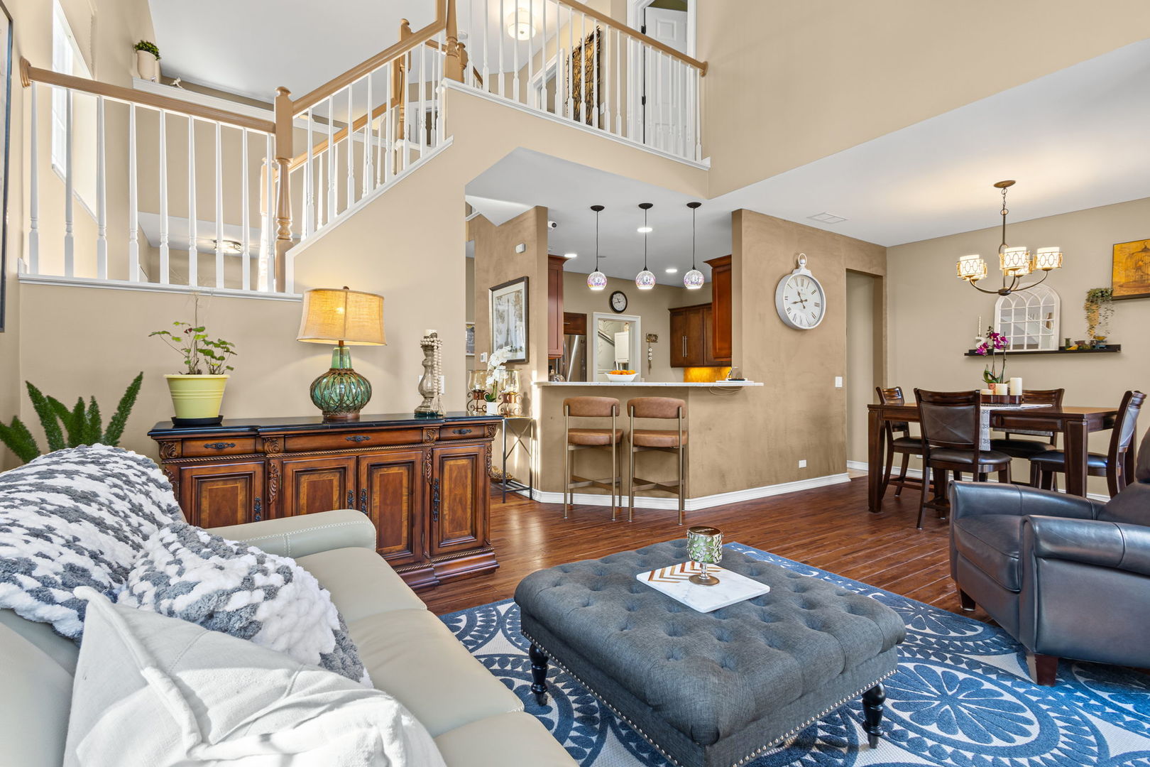 8007 Sierra Woods Lane, Carpentersville, IL 60110