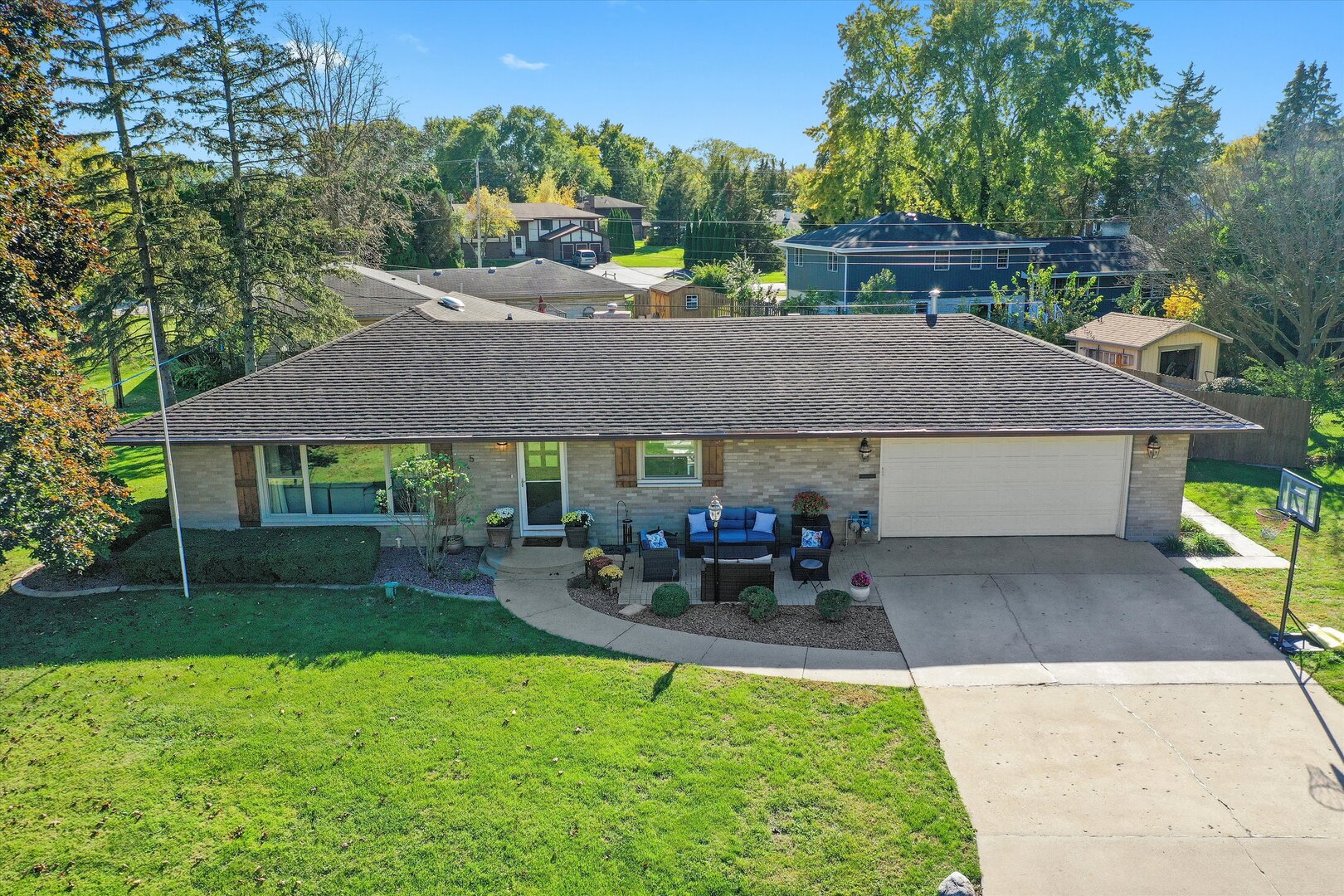 5 Crescent Place, Joliet, IL 60433