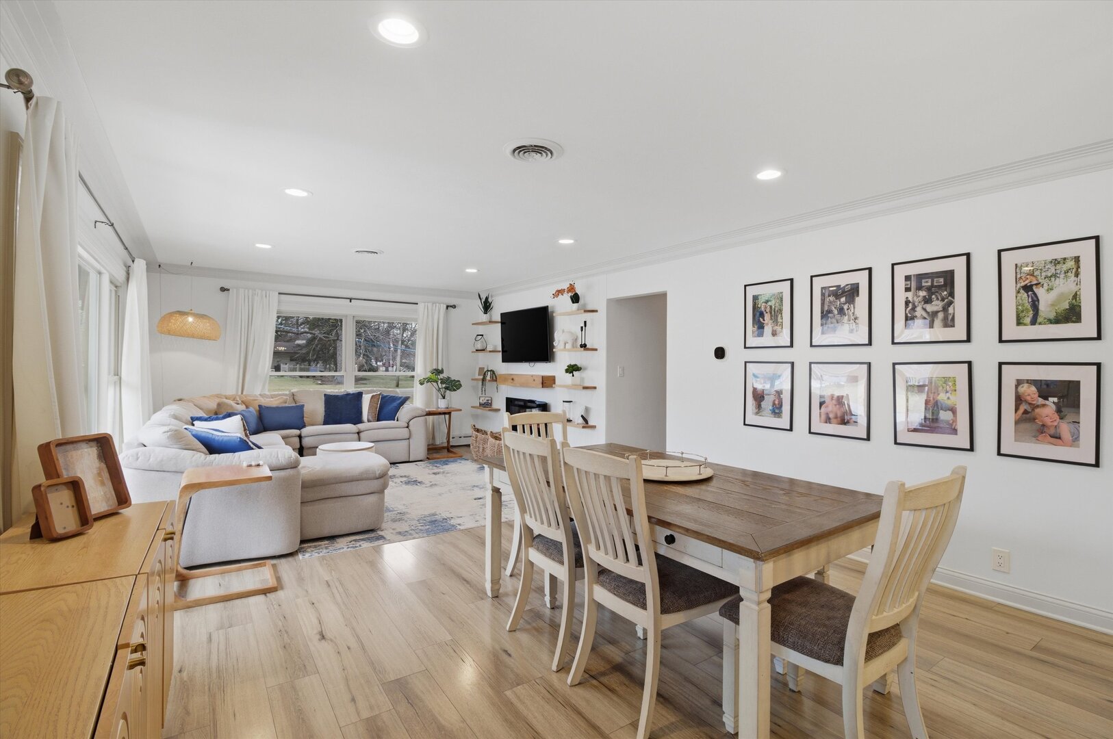 5 Crescent Place, Joliet, IL 60433