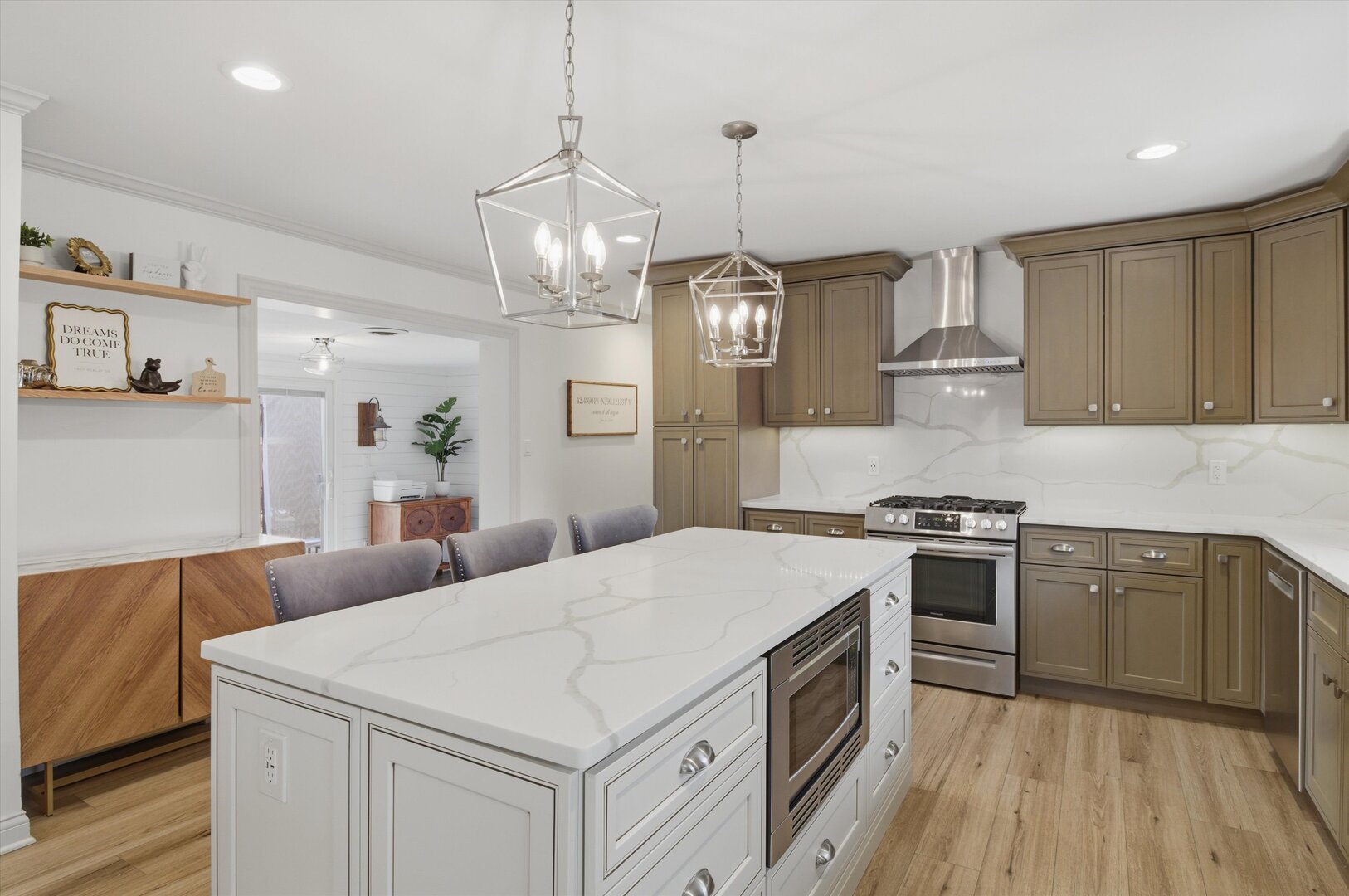 5 Crescent Place, Joliet, IL 60433