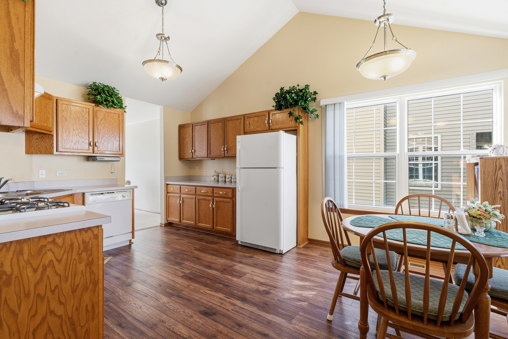 4714 Mikasa Court, Joliet, IL 60431