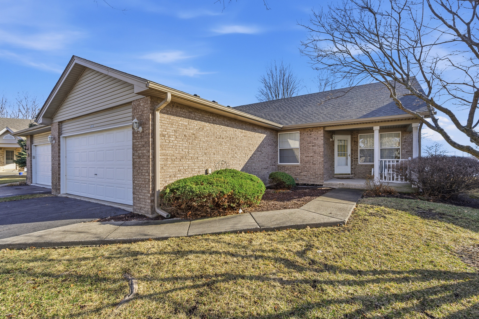 4714 Mikasa Court, Joliet, IL 60431