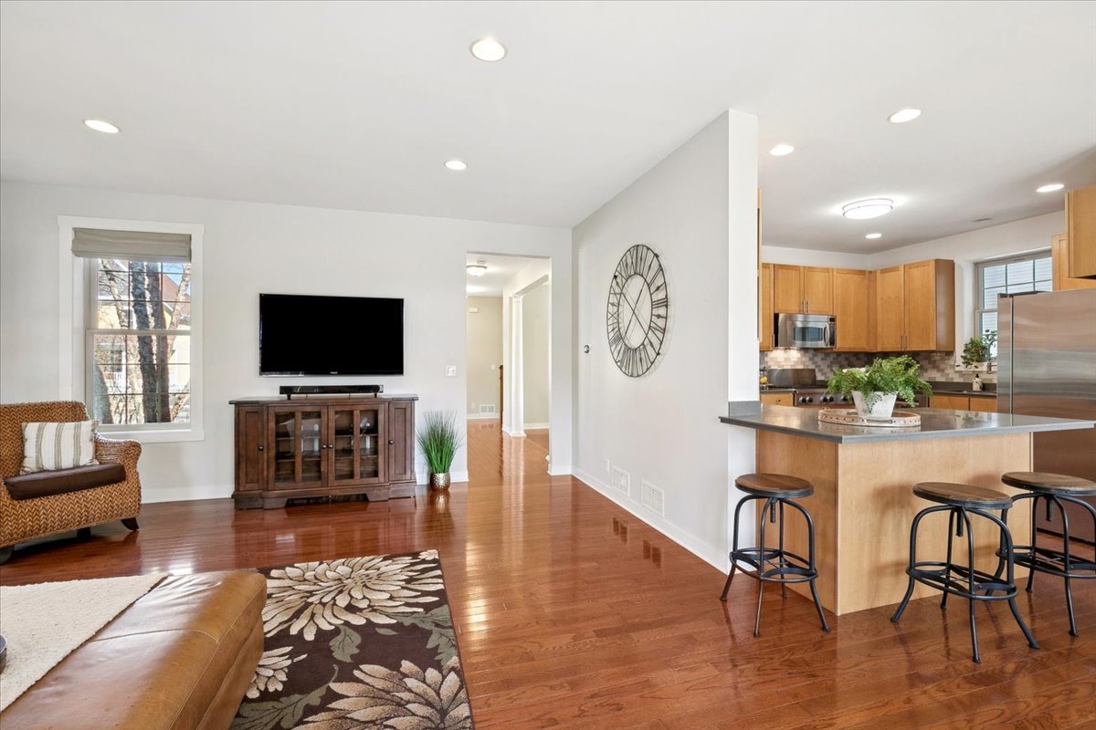 1347 Wild Indigo Road, Grayslake, IL 60030