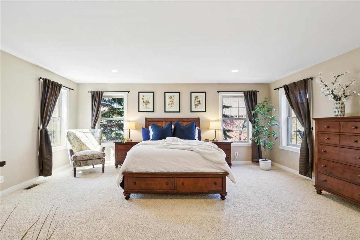 1347 Wild Indigo Road, Grayslake, IL 60030