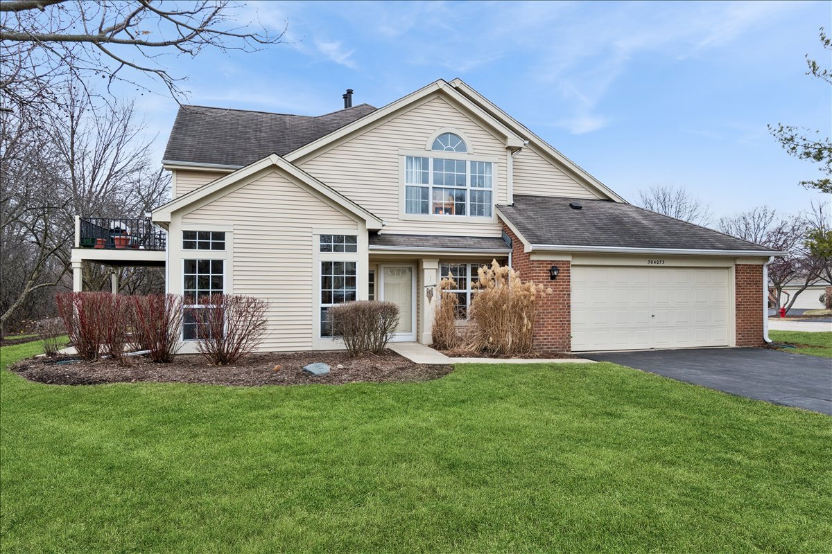 30W073 Penny Lane, Warrenville, IL 60555