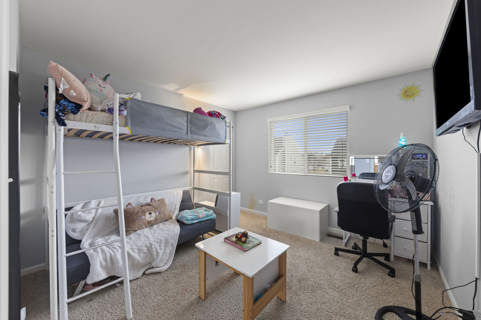 8406 Coop Avenue, Joliet, IL 60431