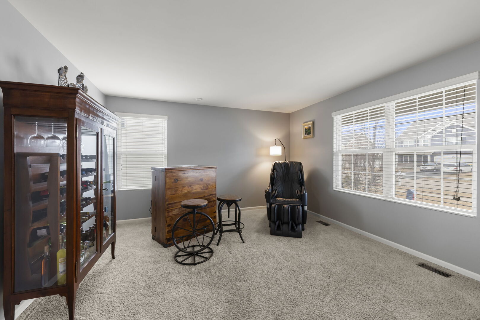 8406 Coop Avenue, Joliet, IL 60431