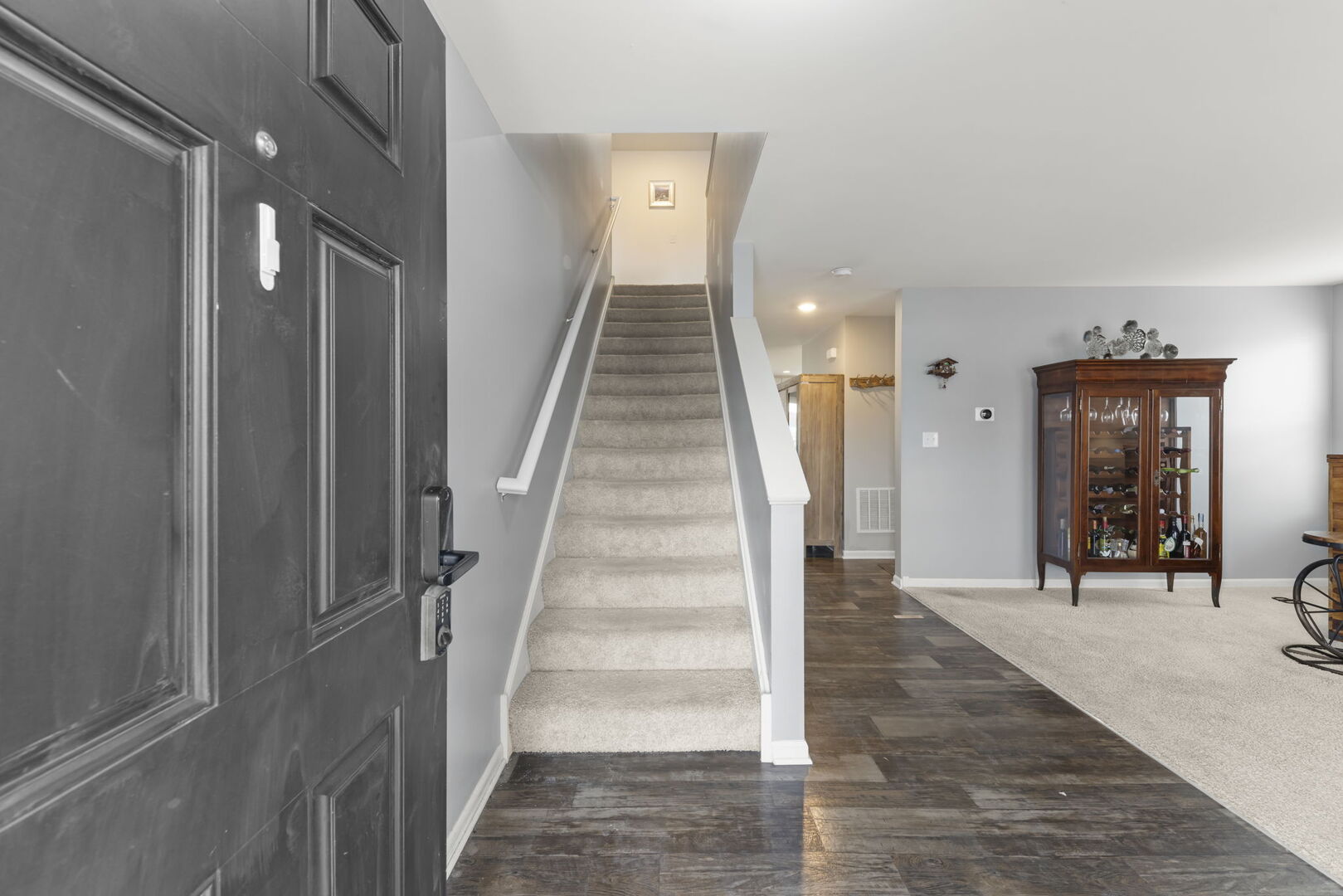 8406 Coop Avenue, Joliet, IL 60431