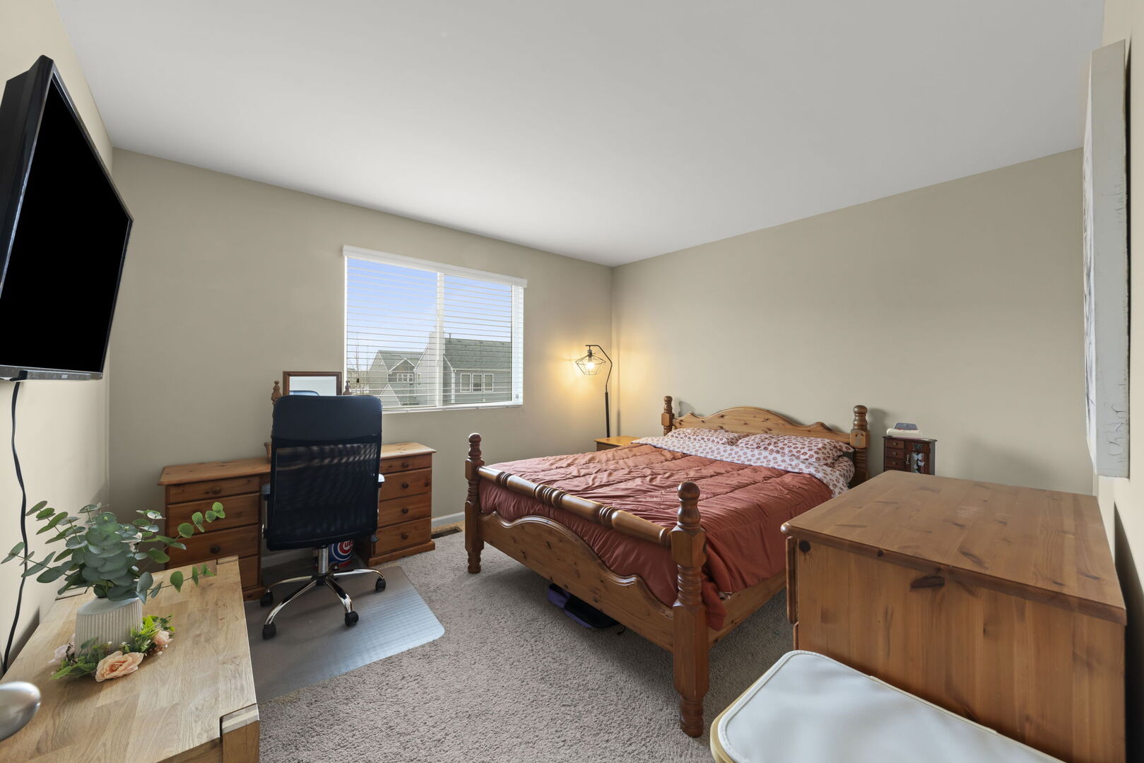 8406 Coop Avenue, Joliet, IL 60431