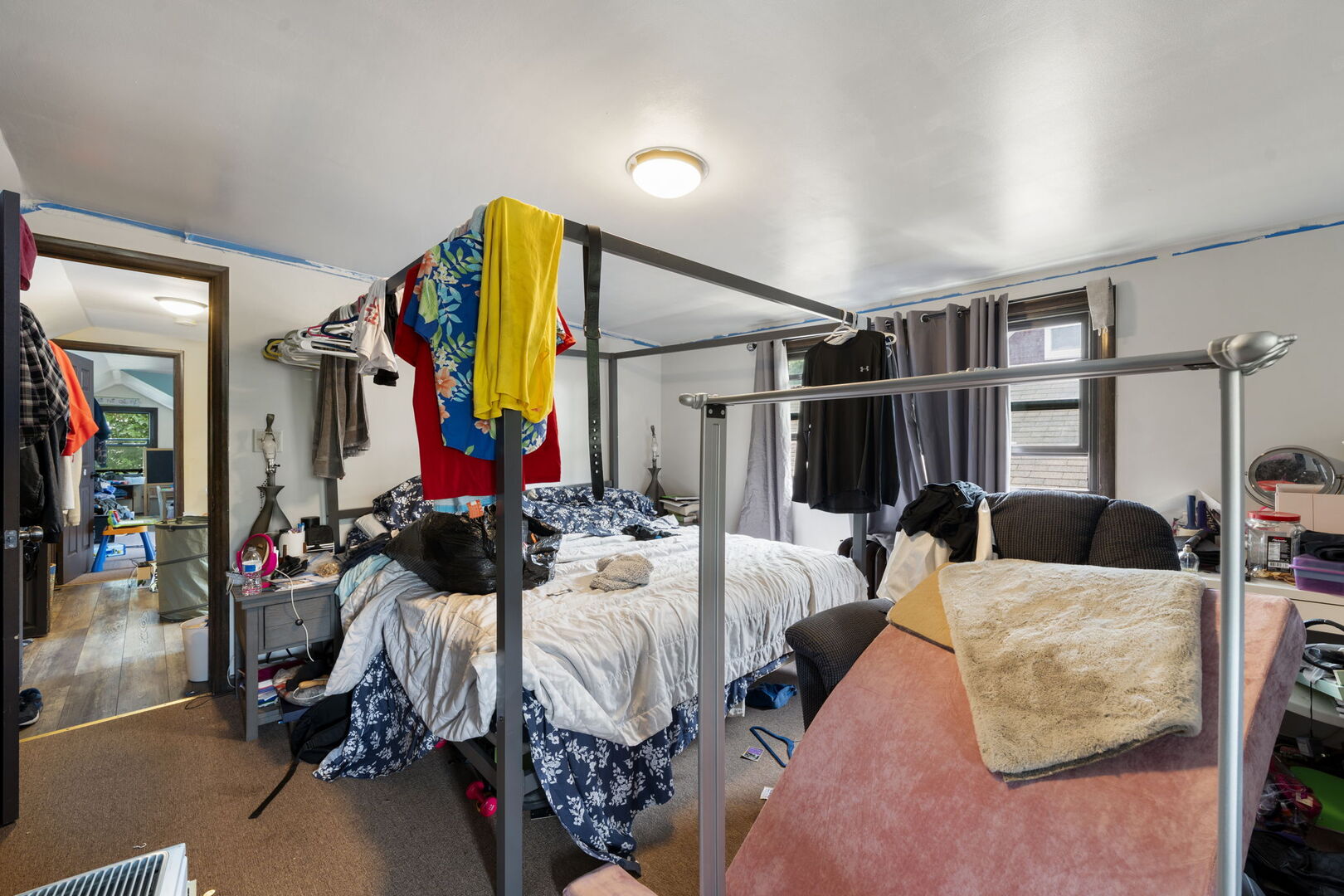 4655 N Keating Avenue, Chicago, IL 60630