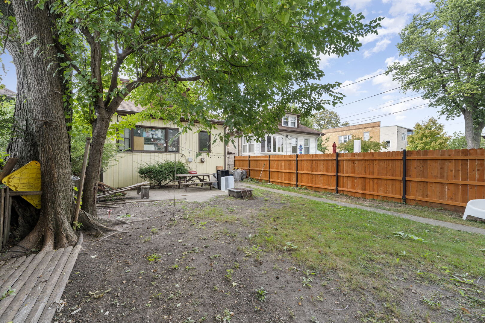 4655 N Keating Avenue, Chicago, IL 60630