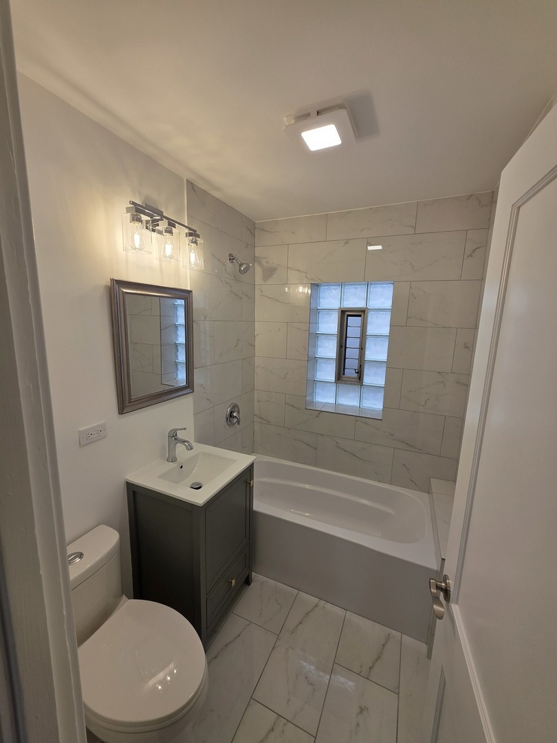 4837 W Concord Place, Chicago, IL 60639