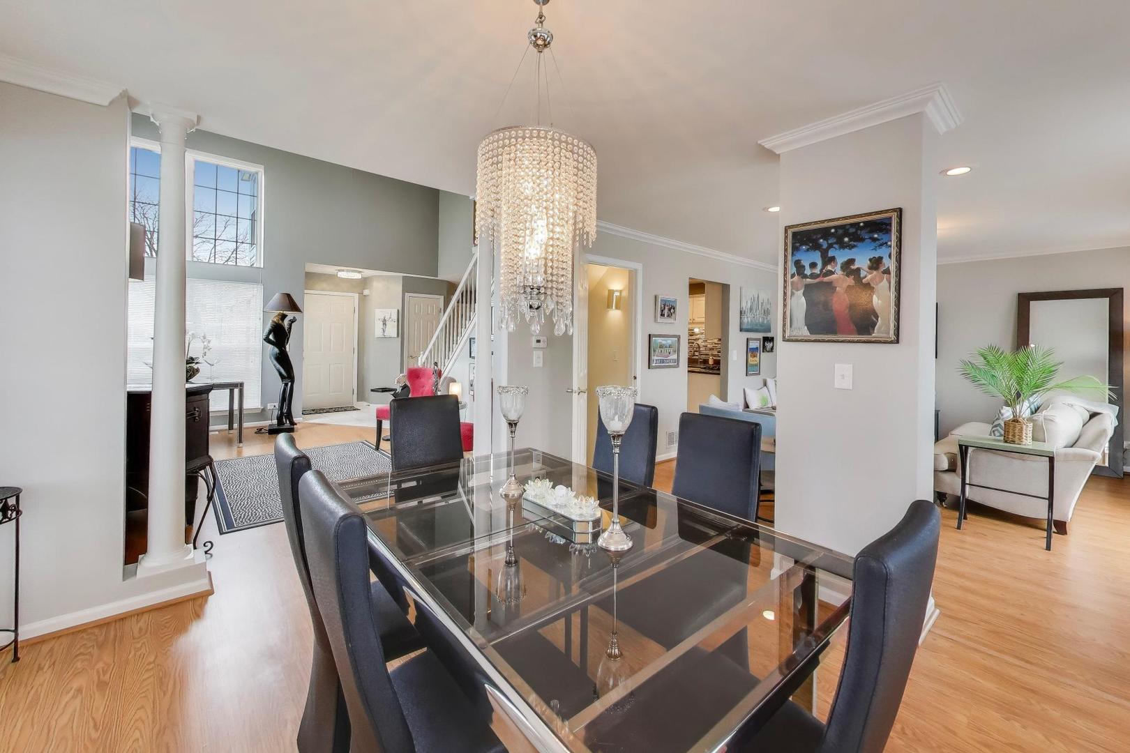 645 CITADEL Drive #645, Westmont, IL 60559