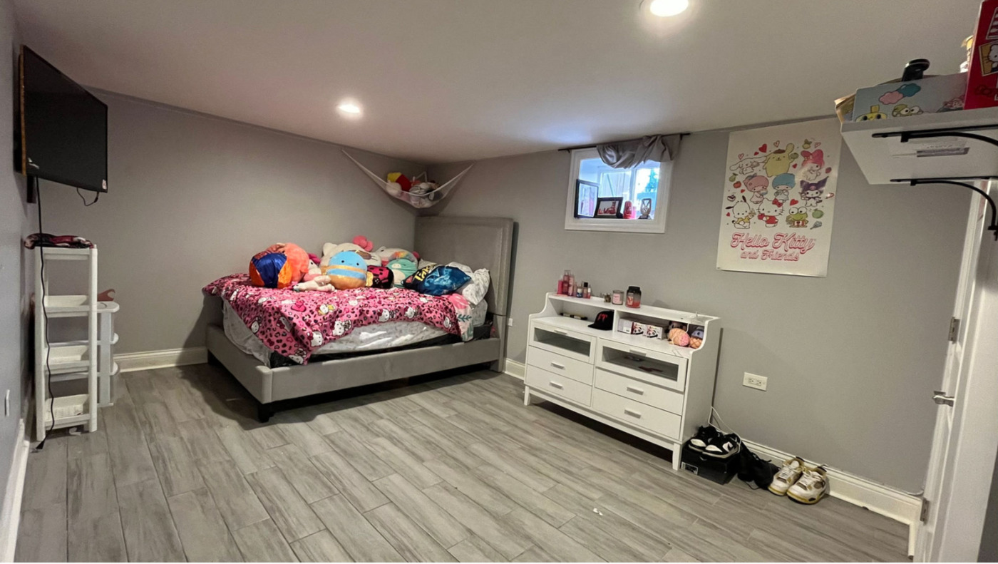 7252 S Christiana Avenue, Chicago, IL 60629