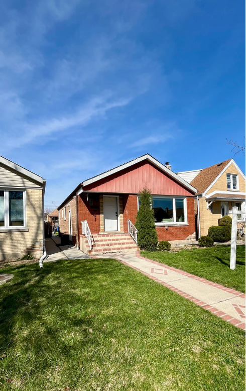 7252 S Christiana Avenue, Chicago, IL 60629