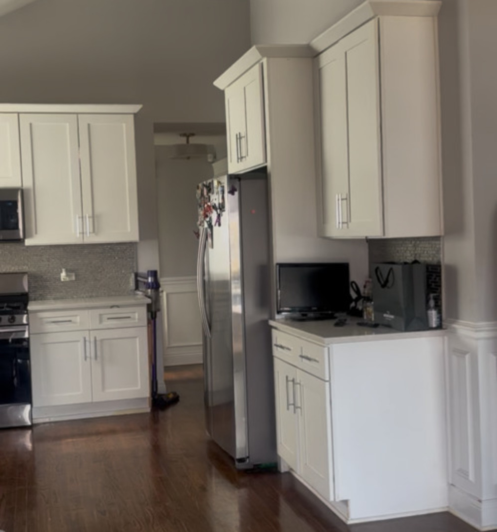 7252 S Christiana Avenue, Chicago, IL 60629