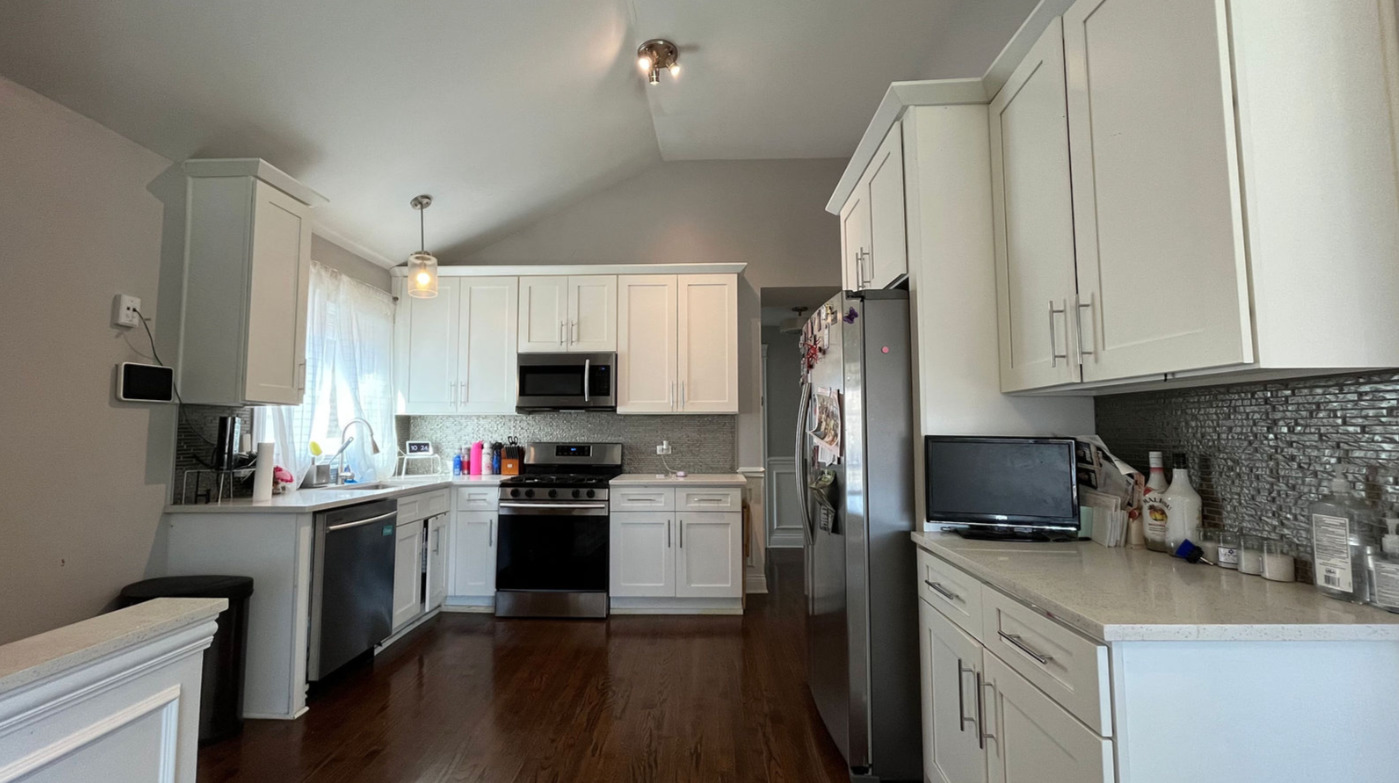 7252 S Christiana Avenue, Chicago, IL 60629