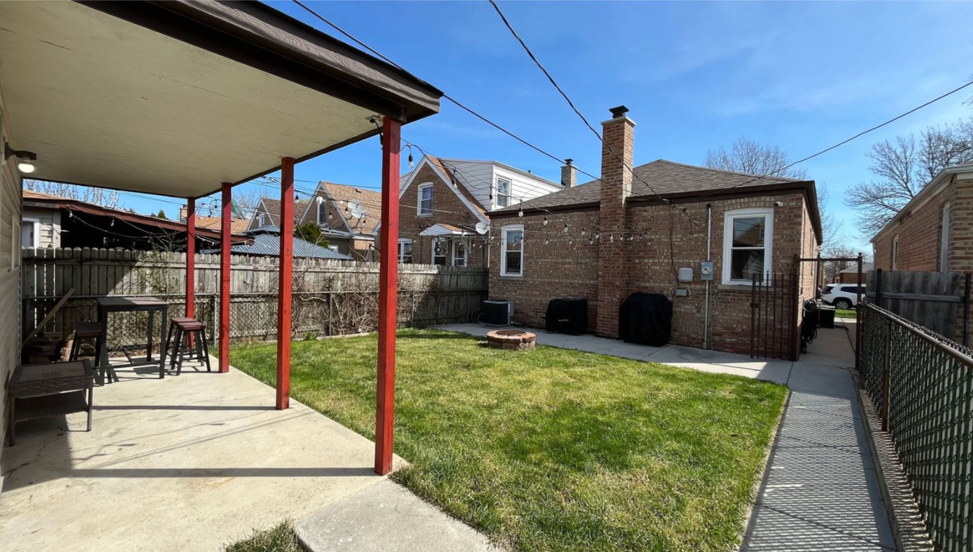 7252 S Christiana Avenue, Chicago, IL 60629